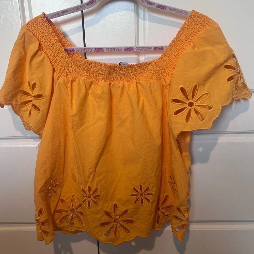 Rails Sonora Top Marigold Eyelet Blouse Women's Size Medium Spring Casual